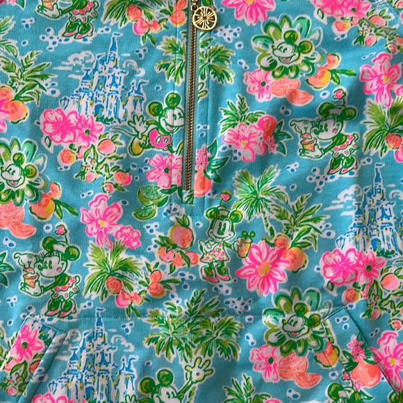 Lilly Pulitzer x Disney Mickey & Minnie Mouse Skipper Pullover - Picture 3 of 6